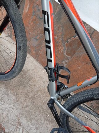Bicicleta Focus 29 Gris/Naranja