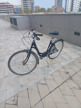 Bicicleta Paseo B'TWIN Negra