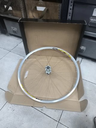 Rueda delantera Mavic Crossland 26