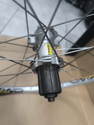Rueda delantera Mavic Crossland 26