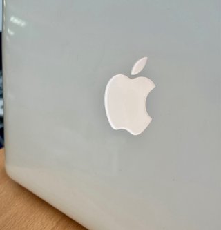 MacBook Vintage Potenciado Blanco
