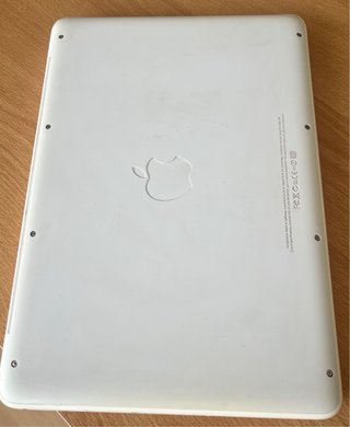 MacBook Vintage Potenciado Blanco