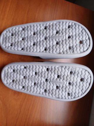 Chanclas OOFOS grises