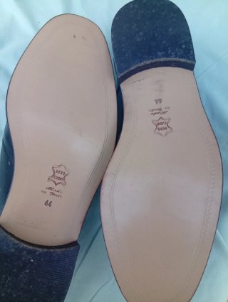 Mens leather Italian shoes