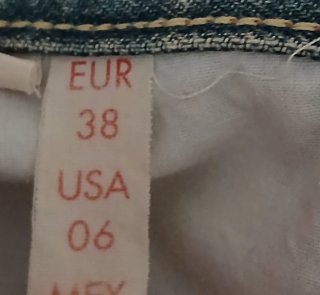 Zara TRF Falda vaquera Talla 38