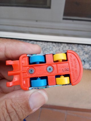 Hotwheels VW Bus Peace & Love.2012