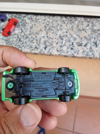 Hotwheels Mazda RX-7 Verde.2011