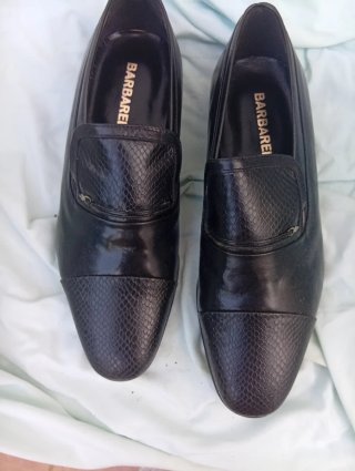 Zapatos de cuero BARBARELLA negros