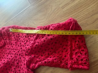 Chaqueta calada roja
