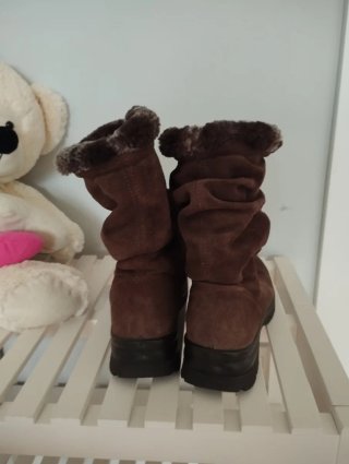 Botas de agua marrones con forro de pelo