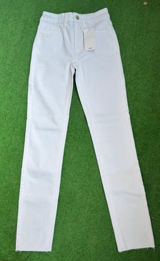 Pantalón vaquero blanco Mango Nuevo