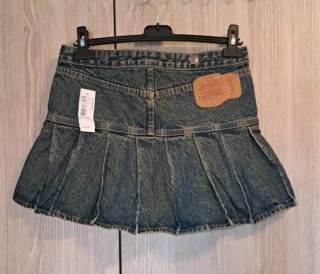 Falda vaquera Levi's plisada