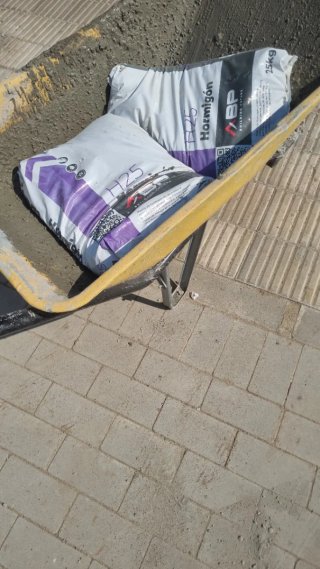Sacos de Hormigón H25 y BP 25kg vacío pisos