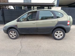 4X4 RENAULT SCENIC 2.0 16 123000KLM ETIQUETA B