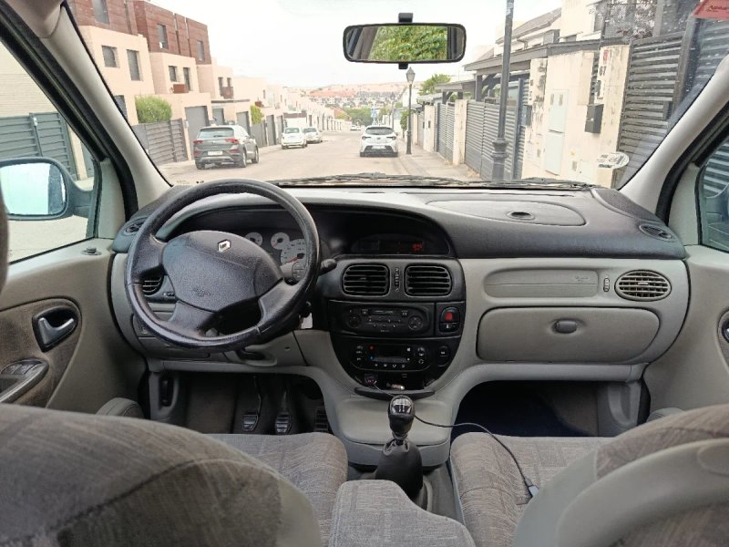 Renault Scénic 2003, foto 12