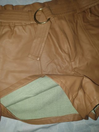 Shorts de mujer color cuero