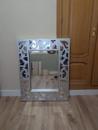 Espejo decorativo plateado