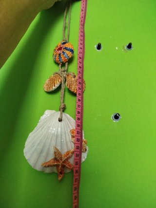 Ornamento in ceramica da appendere