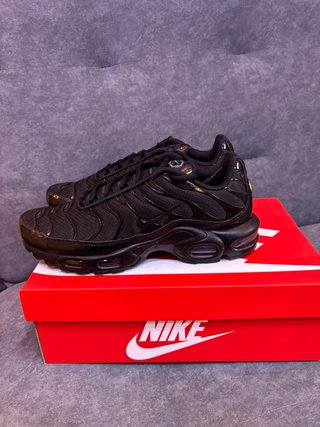Nike Air Max Plus Talla 38 Negro
