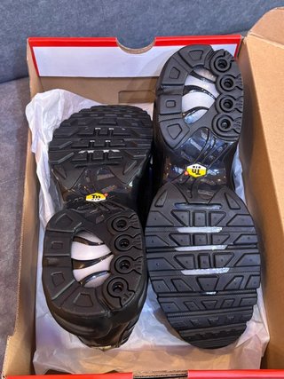 Nike Air Max Plus Talla 38 Negro