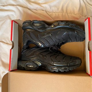 Nike Air Max Plus Talla 40 Negro
