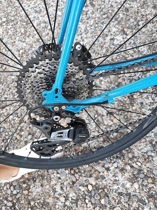 Genesis Croix de Fer 40 (2023) Azul