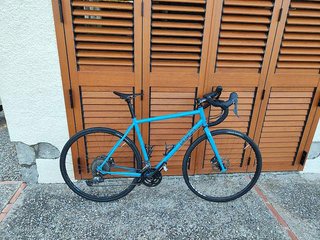 Genesis Croix de Fer 40 (2023) Azul