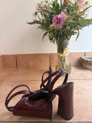 Sandalias tacón burdeos RAID