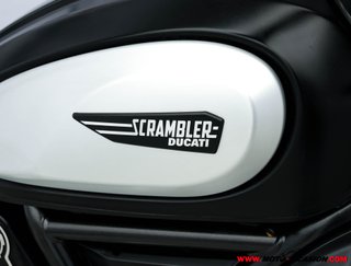 DUCATI SCRAMBLER ICON DARK ¿A2?