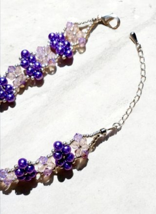 Pulsera de cuentas y cristales Swarovski .