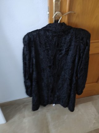 Abrigo de astracán negro