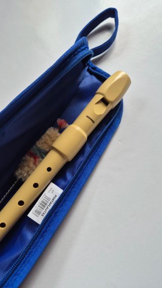 Flauta Hohner con portaflautas