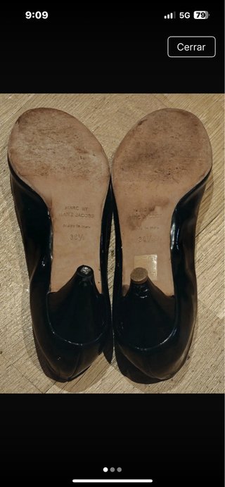 Zapato Marc Jacobs charol tacón peep toe