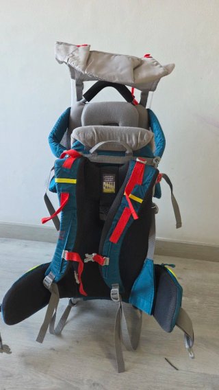 Mochila portabebés Altus Arakawa