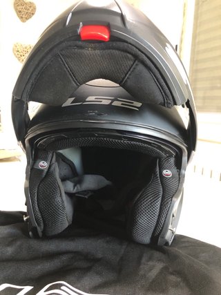 Casco Moto LS2 Negro con Bolsa