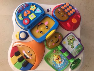 Mesa interactiva de actividades y aprendizaje
