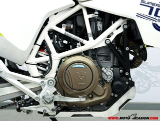 HUSQVARNA 701 SUPERMOTO ¿A2?