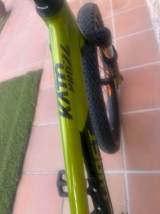 2 Bicicletas Ghost Kato 24 una Plata otra Verde.