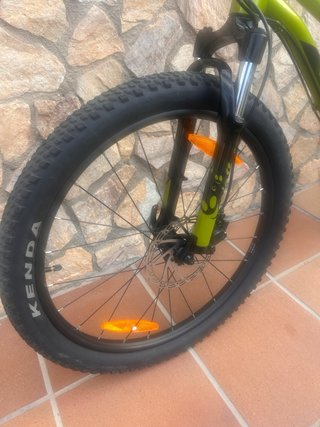 2 Bicicletas Ghost Kato 24 una Plata otra Verde.