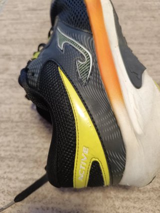 Zapatillas Joma Active Negras y Amarillas