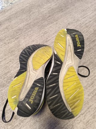 Zapatillas Joma Active Negras y Amarillas