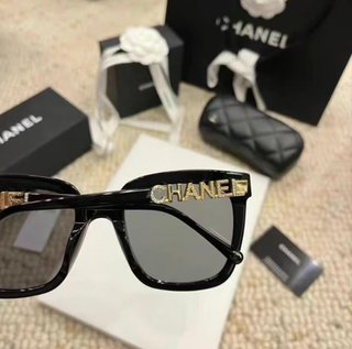 Gafas de Sol Chanel Negras y Grises