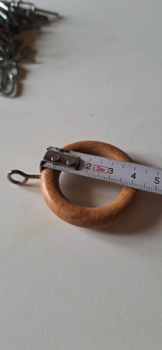 Anillas y ganchos para cortinas madera y metal