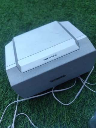 Altavoces Technics Gris y Blanco