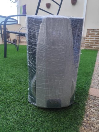 Altavoces Technics Gris y Blanco