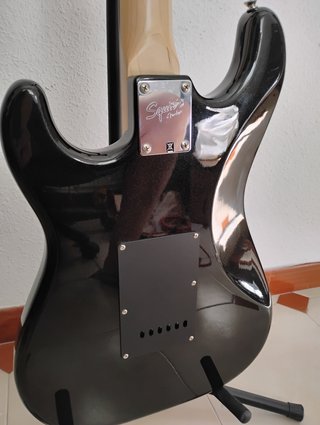 Fender Strat Squier Affinity Montego Black