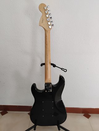 Fender Strat Squier Affinity Montego Black