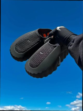 Zapatillas Nike Negras y Naranjas Talla 44