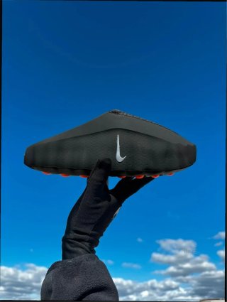 Zapatillas Nike Negras y Naranjas Talla 44