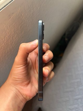 iPhone 15 128 gb 83% Batería Negro